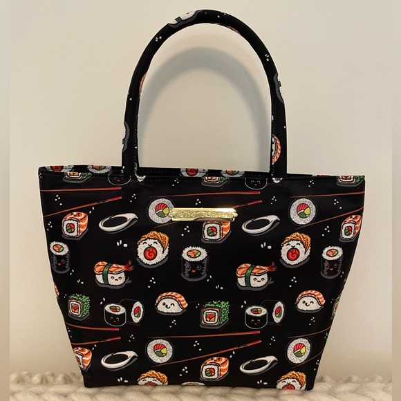 Betsey Johnson Lunch Bag - Picture 6 of 6